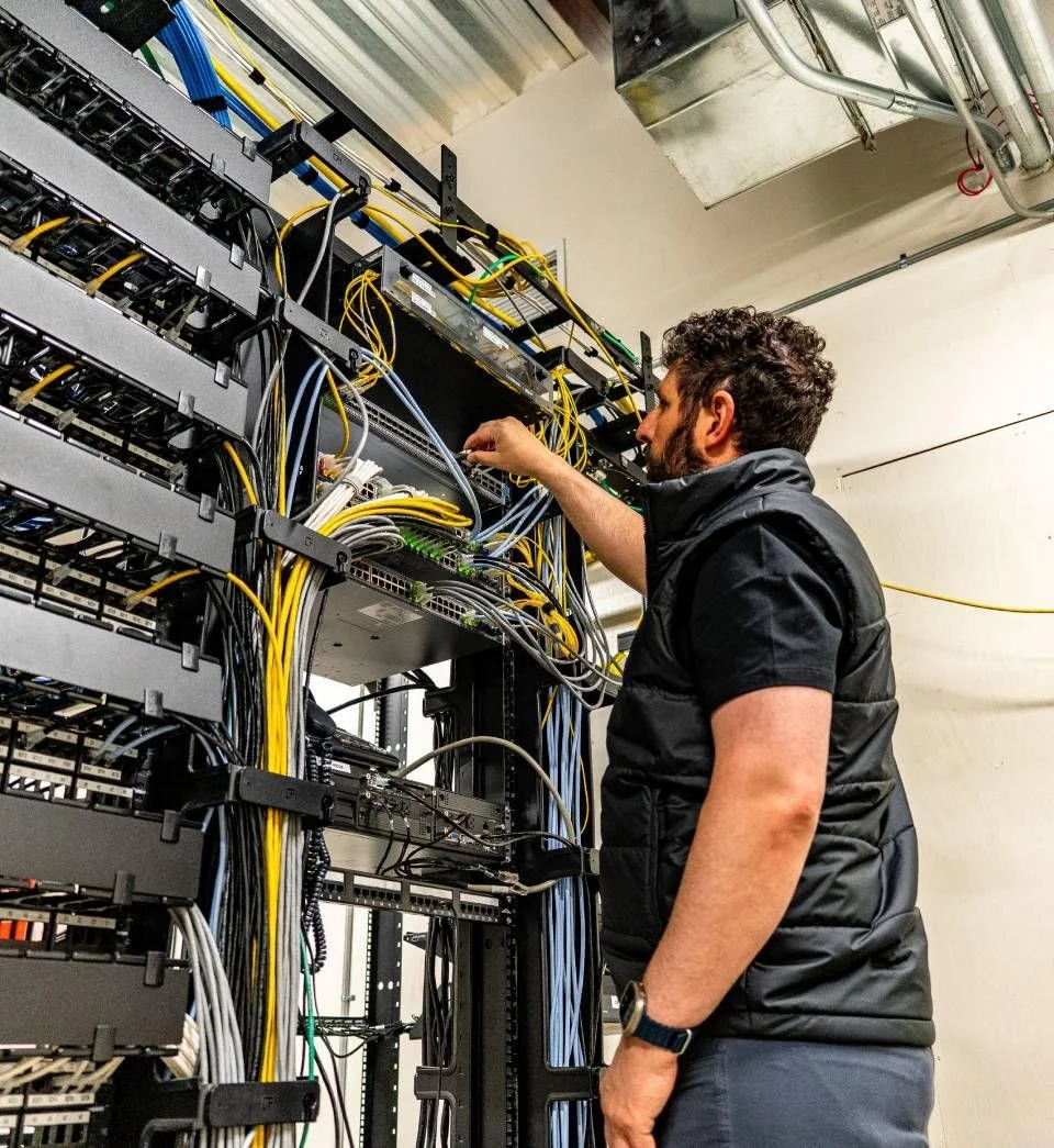 Network infrastructure rack and cabling deployment